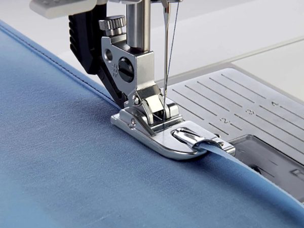 2mm Rolled Hem Foot, Pfaff #820220096