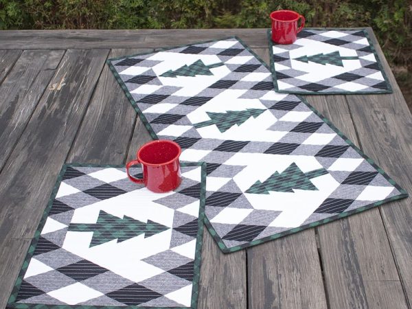 Buffalo Lodge Tree Skirt and Table Runner Pattern