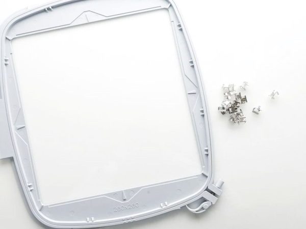 Grand Quilter's Embroidery Hoop (10 x 10), Pfaff #821218096