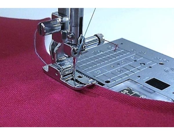HP Professional Grade Needle Plate & Foot, Janome #869410004