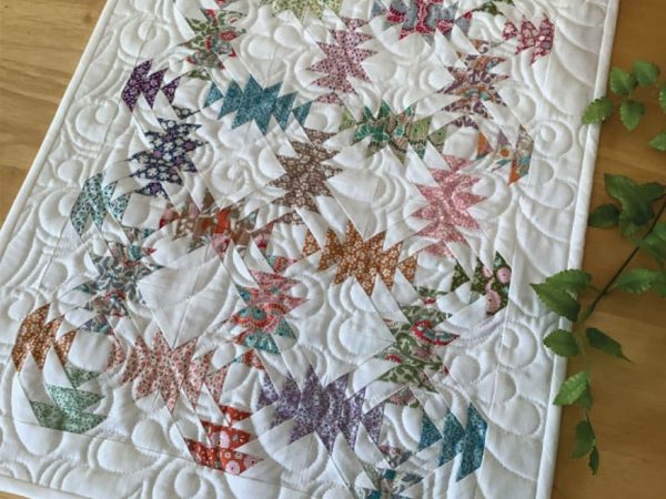 Petite Pineapples Mini Quilt Pattern