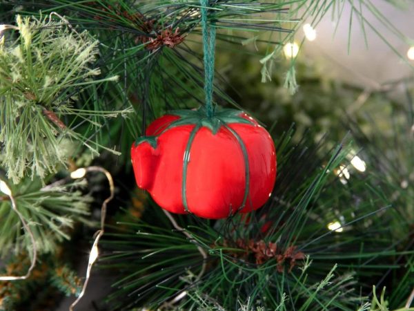 Tomato Pin Cushion Keepsake Ornament, Dritz